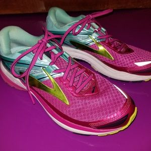 Brooks Ravenna Running Shoe
